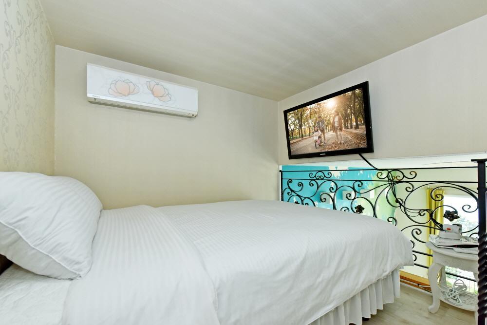 Namhae Bluemare Pension Esterno foto