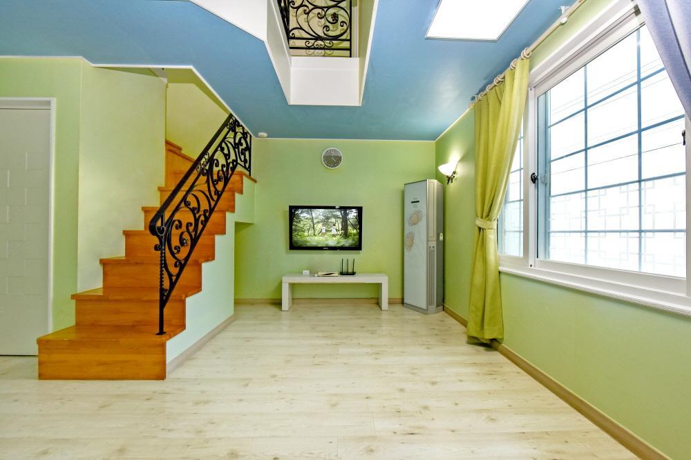 Namhae Bluemare Pension Esterno foto