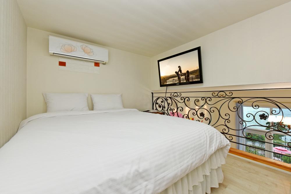 Namhae Bluemare Pension Esterno foto