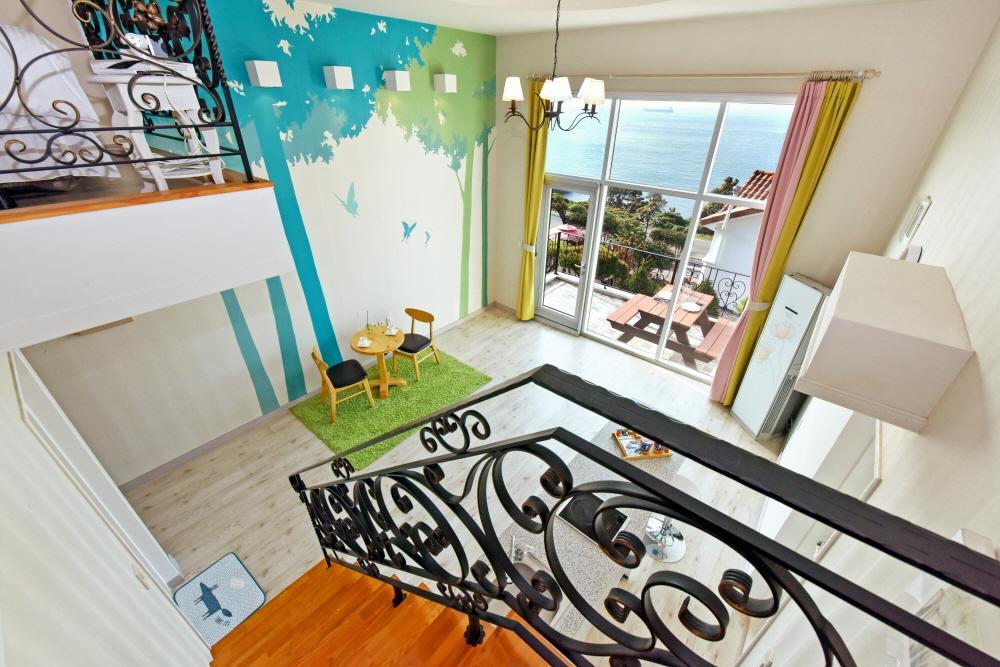 Namhae Bluemare Pension Esterno foto