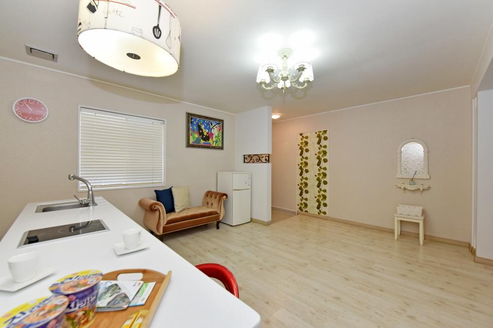 Namhae Bluemare Pension Esterno foto